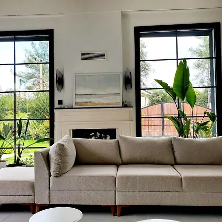 Ada Boheme Villa *